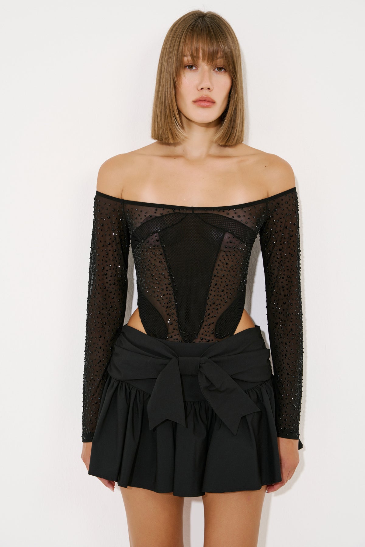 Kayık Yaka Taşlı G-String Bodysuit