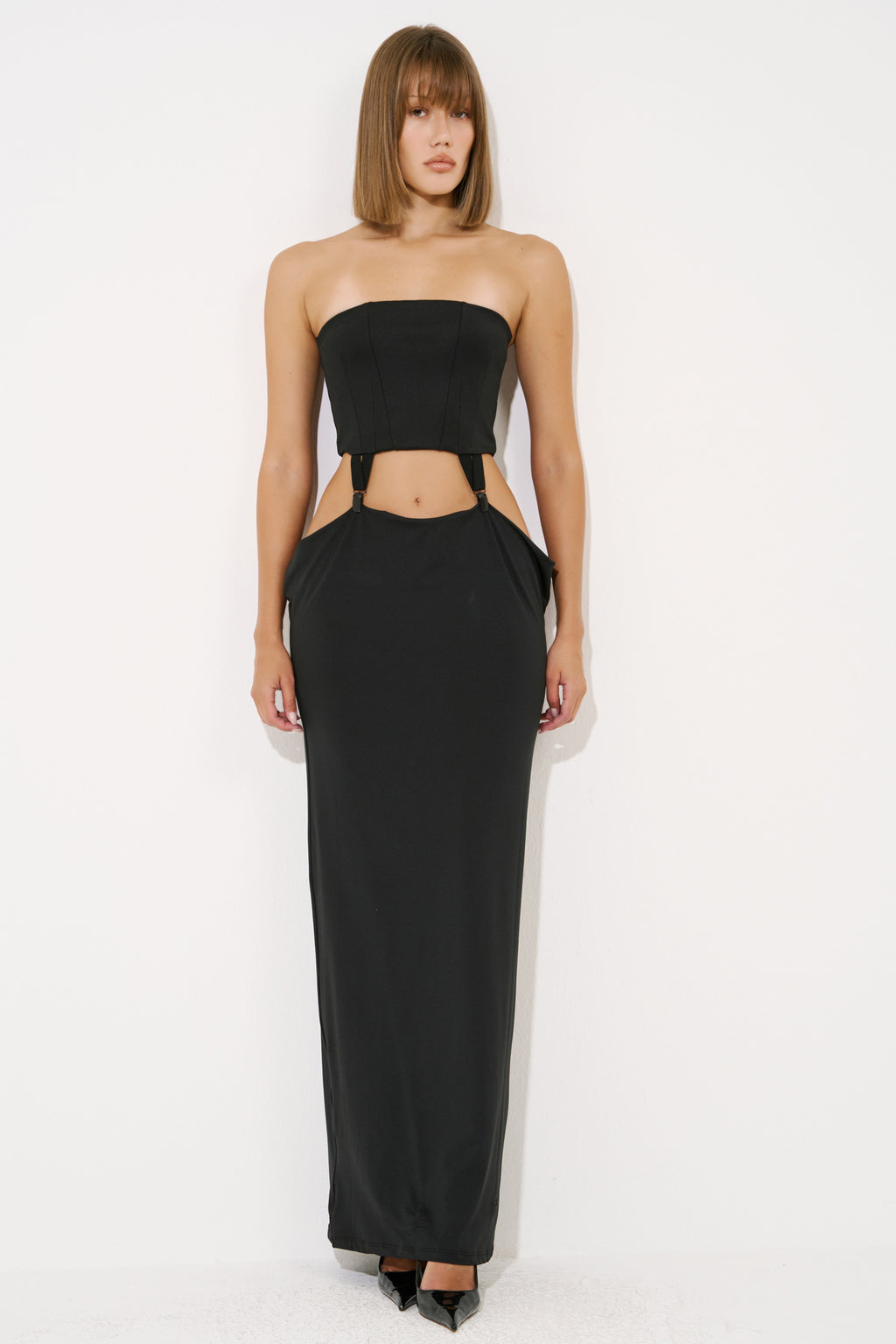 Straplez Cutout Detaylı Maxi Elbise