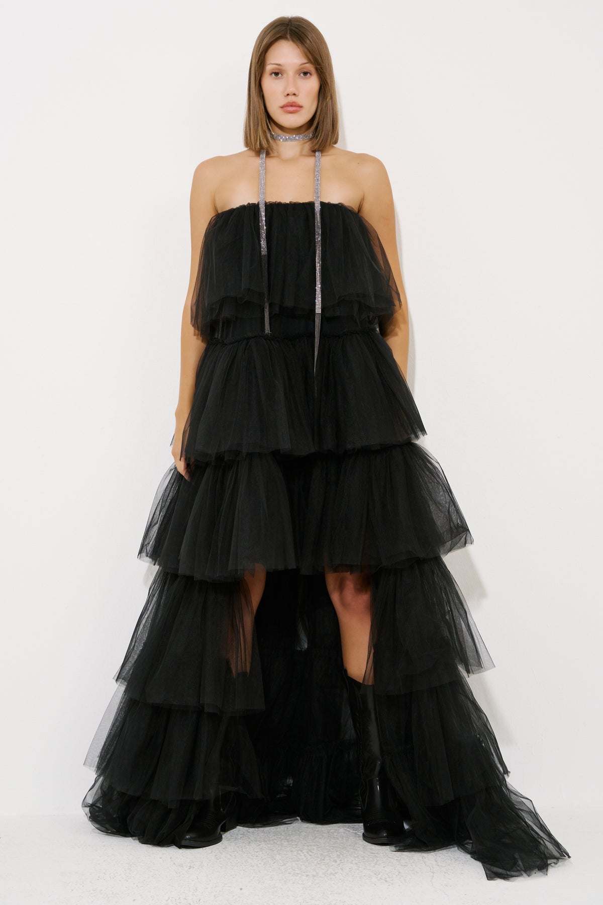 Volanlı Maxi Elbise - Black duruş