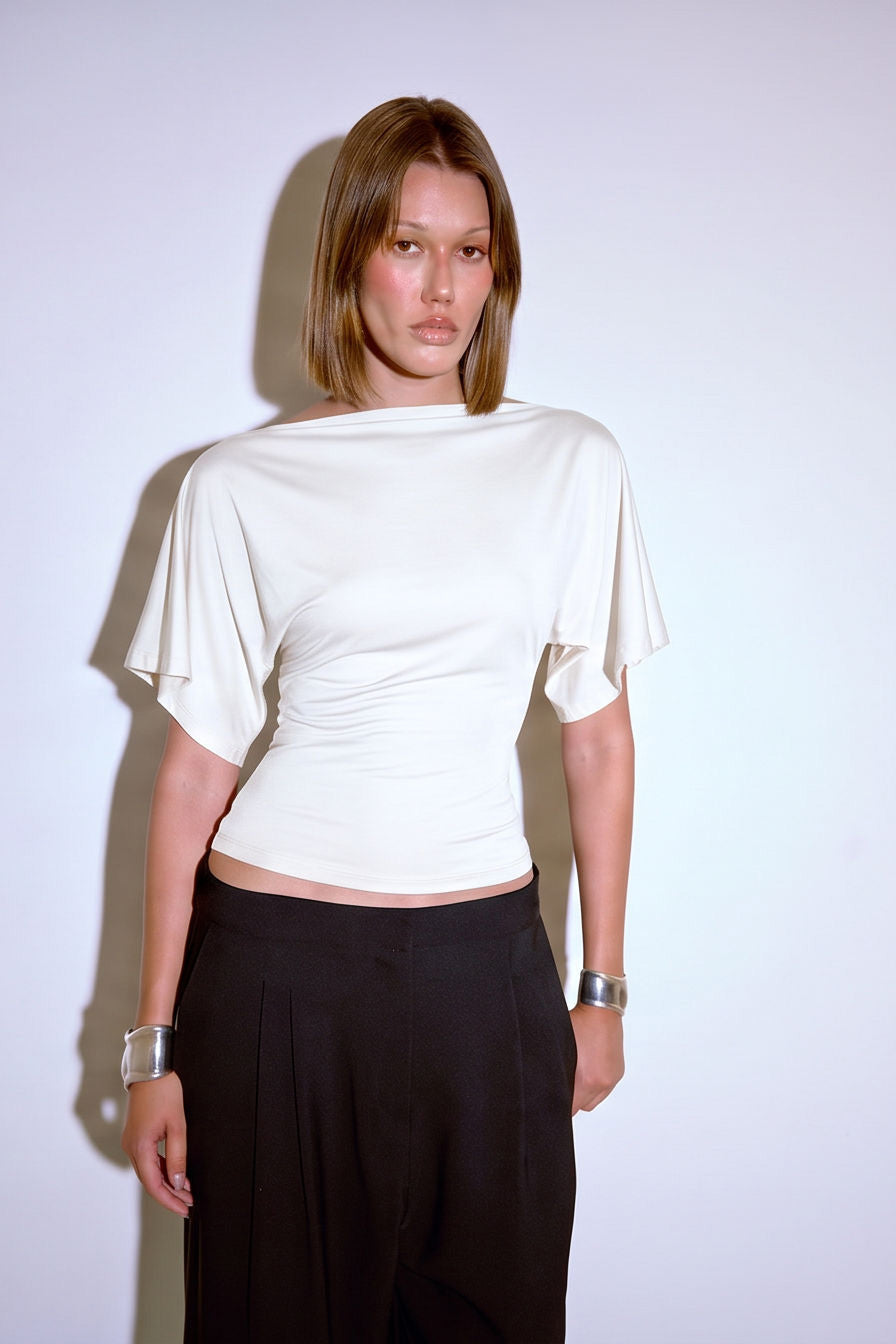 Asimetrik Omuz Detaylı Crop Bluz - Offwhite ön
